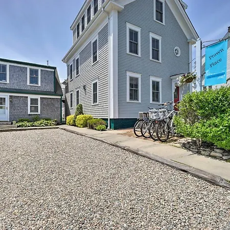 Captains Quarters Updated Provincetown Apt